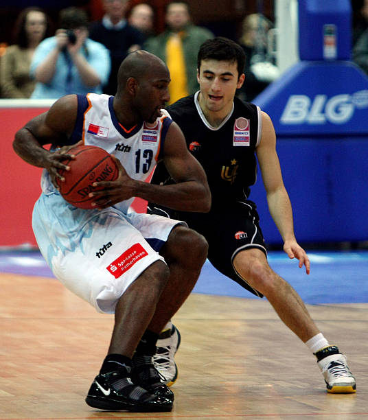 亚冠三连败 亚冠三连败