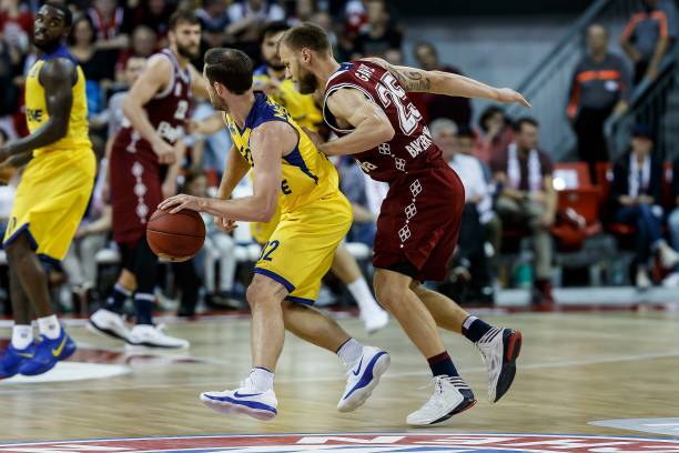 而更加令人 而更加令人