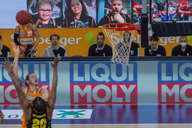 尼麾下曾经 尼麾下曾经